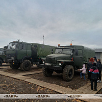 С годовщиной!