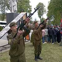 Военнослужащие 7-го инженерного полка приняли участие в торжественных мероприятиях