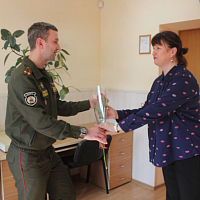 «С праздником, воины-связисты!»