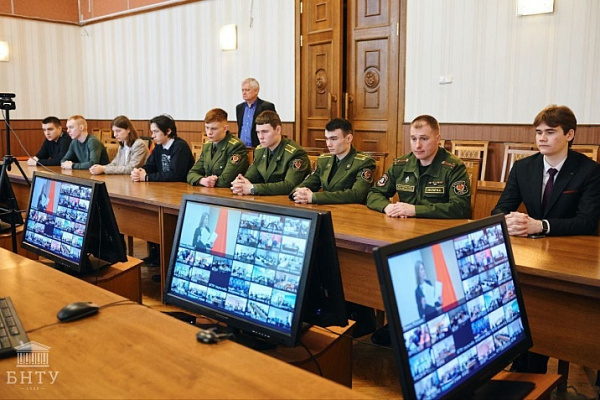 Дню Конституции посвящается