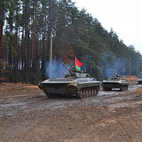 Гвардейцы с маршем справились!