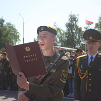 Служите достойно, Отчизны сыны!