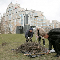 Воины-интернационалисты вышли на субботник 