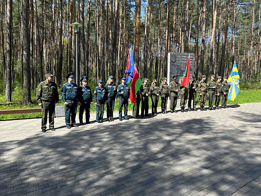 Военнослужащие 483 обоо вместе с воспитанниками военно-патриотического клуба «Прометей» провели автопробег
