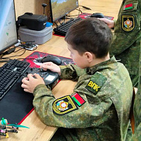 Занятия с воспитанниками военно-патриотического клуба «Гвардейцы 120-й»