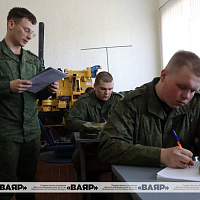 Новобранцы 30 ождбр осваивают азы военной науки