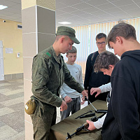 Военнослужащие 74 опс провели профориентационную работу