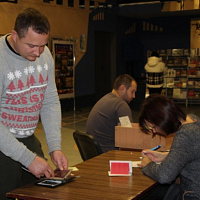 В Дзержинском районе продолжается сверка учётных данных военнообязанных