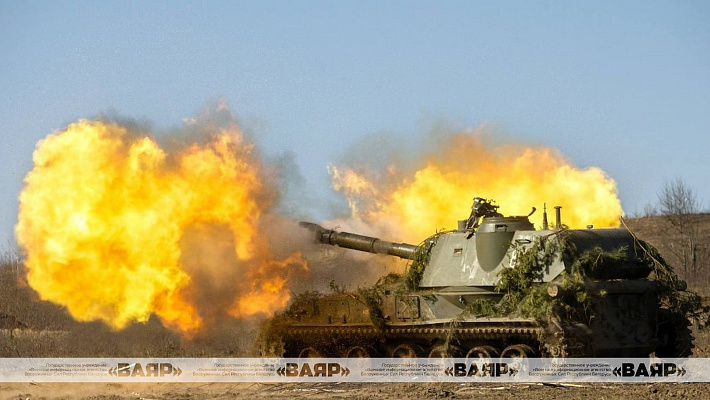 Подразделения 310-й гвардейской группы артиллерии оттачивают навыки на занятиях с боевой стрельбой в дневное и ночное время суток