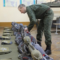 Зачетная сессия со специалистами воздушно-десантной службы