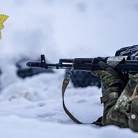 С курсантами Военной академии продолжаются занятия по огневой подготовке