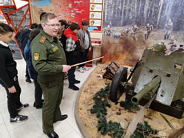 Средней школе № 186 города Минска Присвоено имя героя Советского союза 