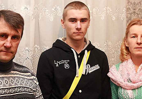  Сегодня - призывник, а завтра - солдат. 