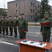 В кинологическом центре состоялось чествование военнослужащих, выслуживших установленные сроки службы