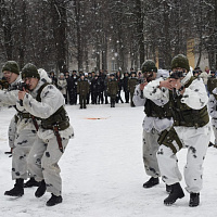 Поклялись беречь и защищать