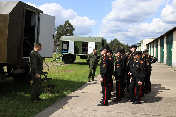 В 2336-й базе хранения вещевого имущества прошёл день открытых дверей 