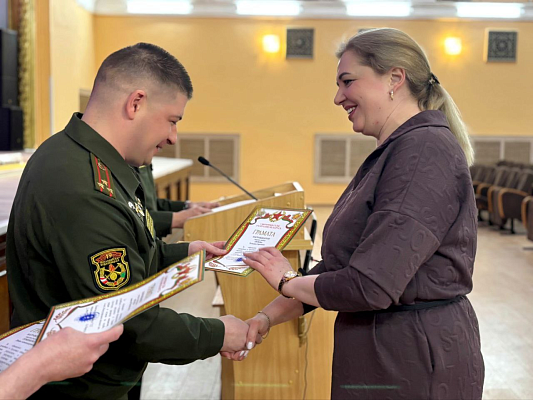 Весенние поздравления от гвардейцев