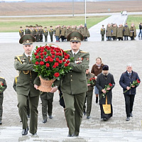 Пополняя армейские ряды