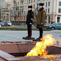 Минские суворовцы несут Вахту памяти у Вечного огня 