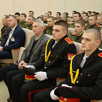 Военнослужащие 72 ОУЦ посетили Борисовское кадетское училище Минской области