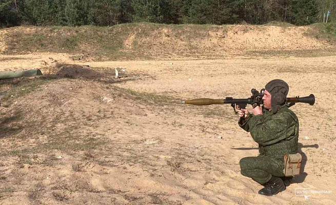 Занятия по боевой подготовке с военнообязанными территориальных войск Вилейского района