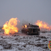 Огонь, батарея! Огонь, дивизион!