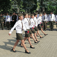 Полку прапорщиков прибыло