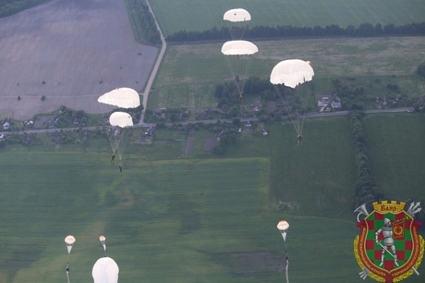 Прыжки с парашютом из Ил-76 МД