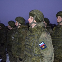 Братьев по оружию встретили с оркестром