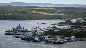 Северный флот и пограничники ФСБ проведут учения по защите Арктики в 2022 году