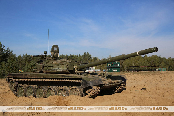 Один из танковых батальонов ЗОК выполнил упражнение по вождению боевых машин