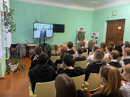 Курсанты военно-медицинского института в БГМУ посетили учреждения образования Могилевской области