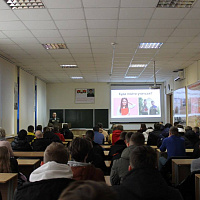 На военных факультетах в гражданских вузах прошли дни открытых дверей