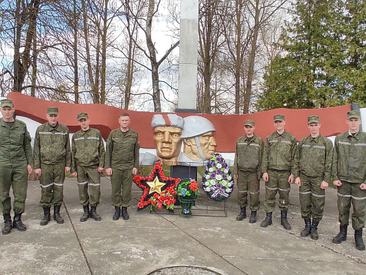 Зенитчики приняли участие в республиканском субботнике 