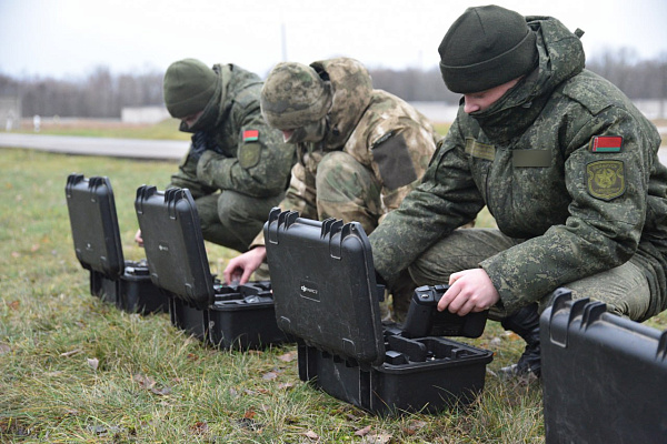 Сбор с операторами беспилотных летательных аппаратов проходит в 38 одшбр