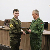 Продолжаются церемонии увольнения военнослужащих в запас 