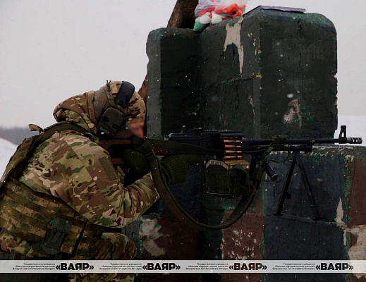 Занятия по огневой подготовке с одним из подразделений сил специальных операций