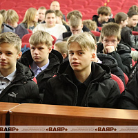 Школьники посетили 120 омбр