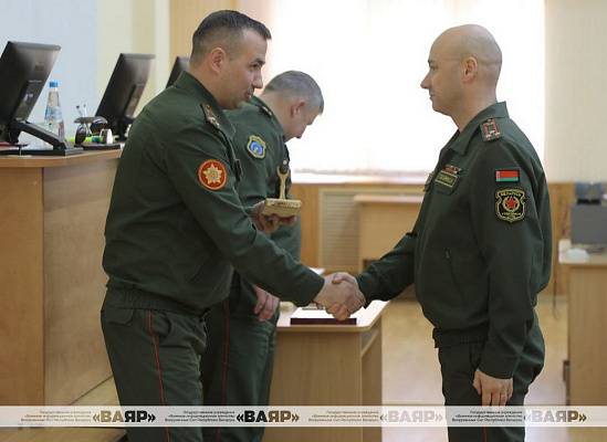 Команду «Воен ТВ» поздравил начальник управления информации военного ведомства