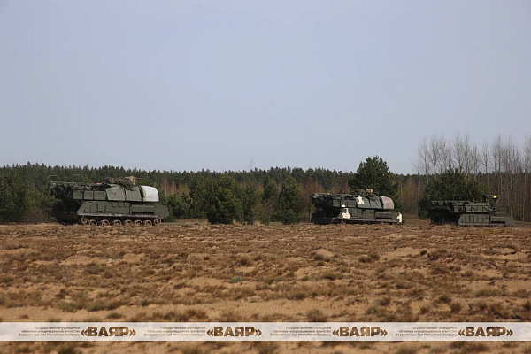 Занятия по слаживанию в составе батарей с расчетами ЗРК «Бук»