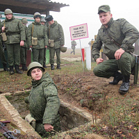 Занятия по огневой подготовке с военнослужащими нового пополнения