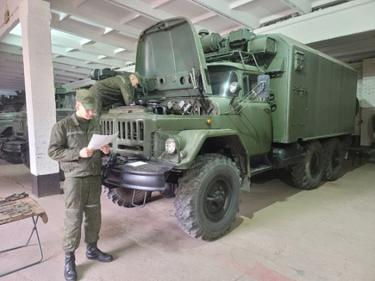 Технике — особое внимание