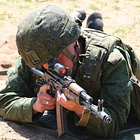 В воинских частях и соединениях с военнослужащими продолжаются занятия по боевой подготовке