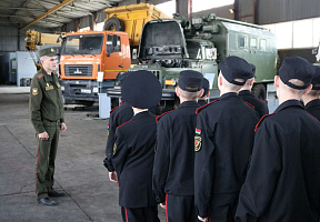Воспитанники МСВУ посетили 65 автбр 
