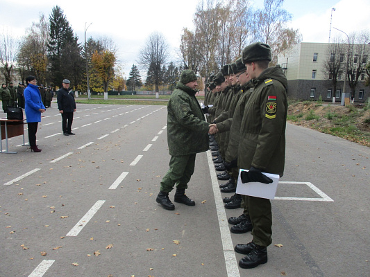  В кинологическом центре Вооружённых Сил состоялось чествование военнослужащих срочной военной службы