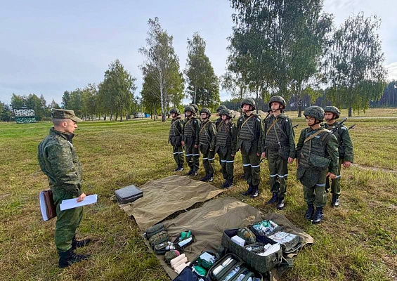 С курсантами военного факультета в БГУ прошли занятия по медицинской подготовке