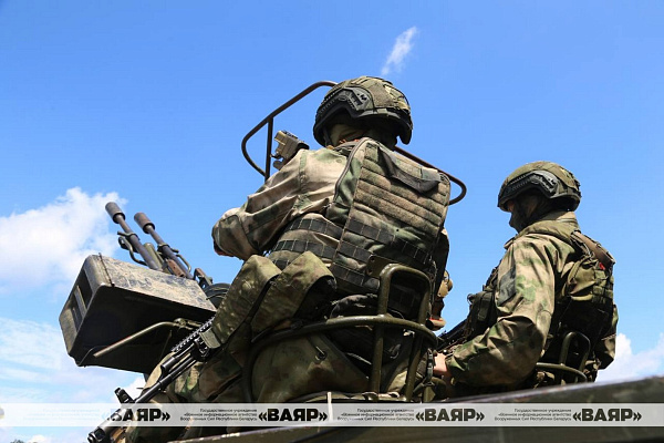 В Вооружённых Силах празднуют День зенитных ракетных войск