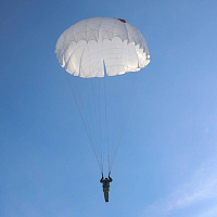 Военнослужащие 103 овдбр совершили прыжки с парашютом