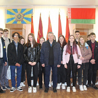 Воспитывая патриотов