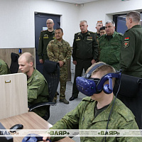 В Беларусь прибыла военная делегация из Казахстана